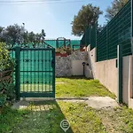 Sunny Garden House *